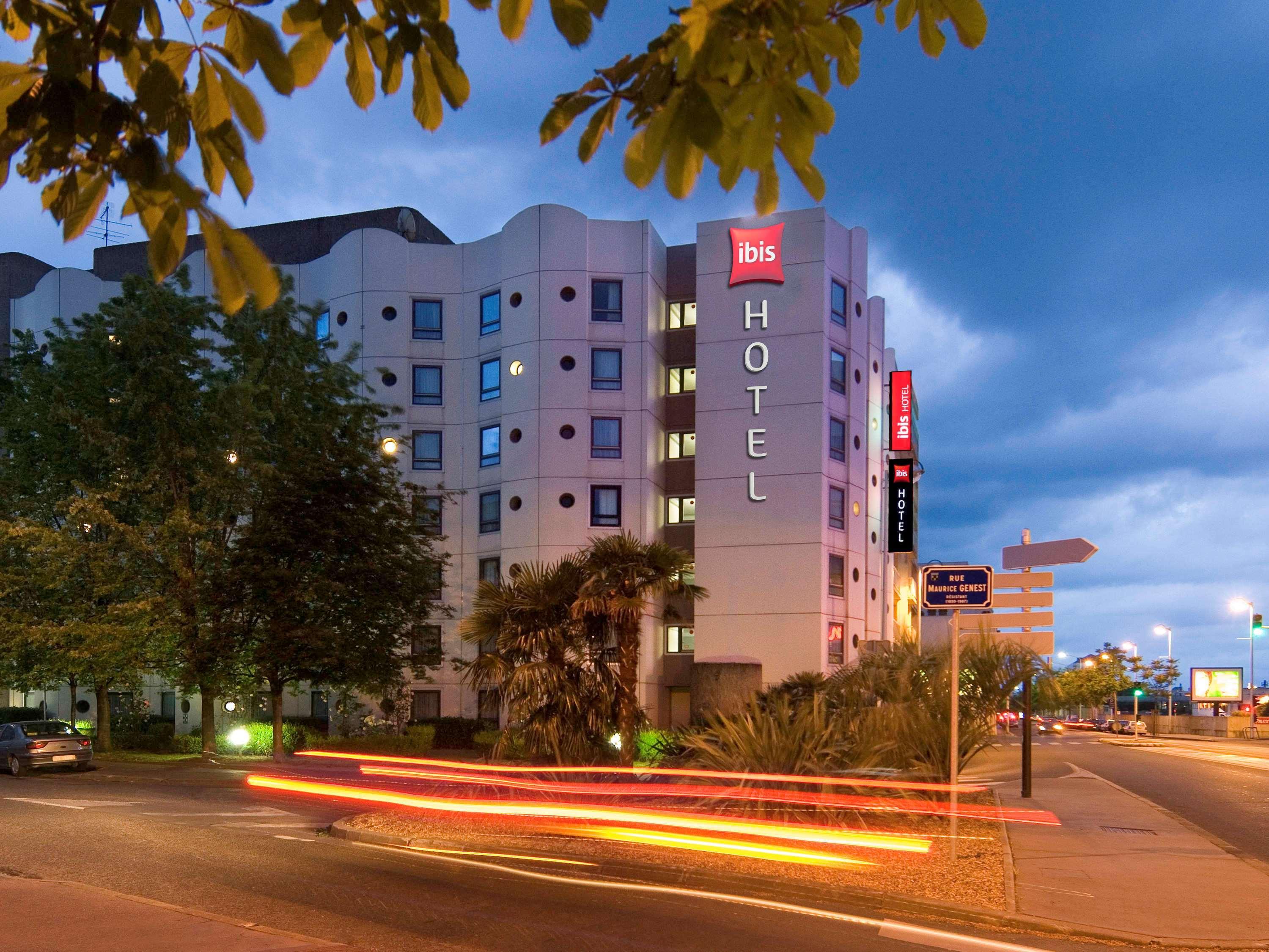 ไอบิส ตูร์ ซองทร์ การ์ Hotel ภายนอก รูปภาพ