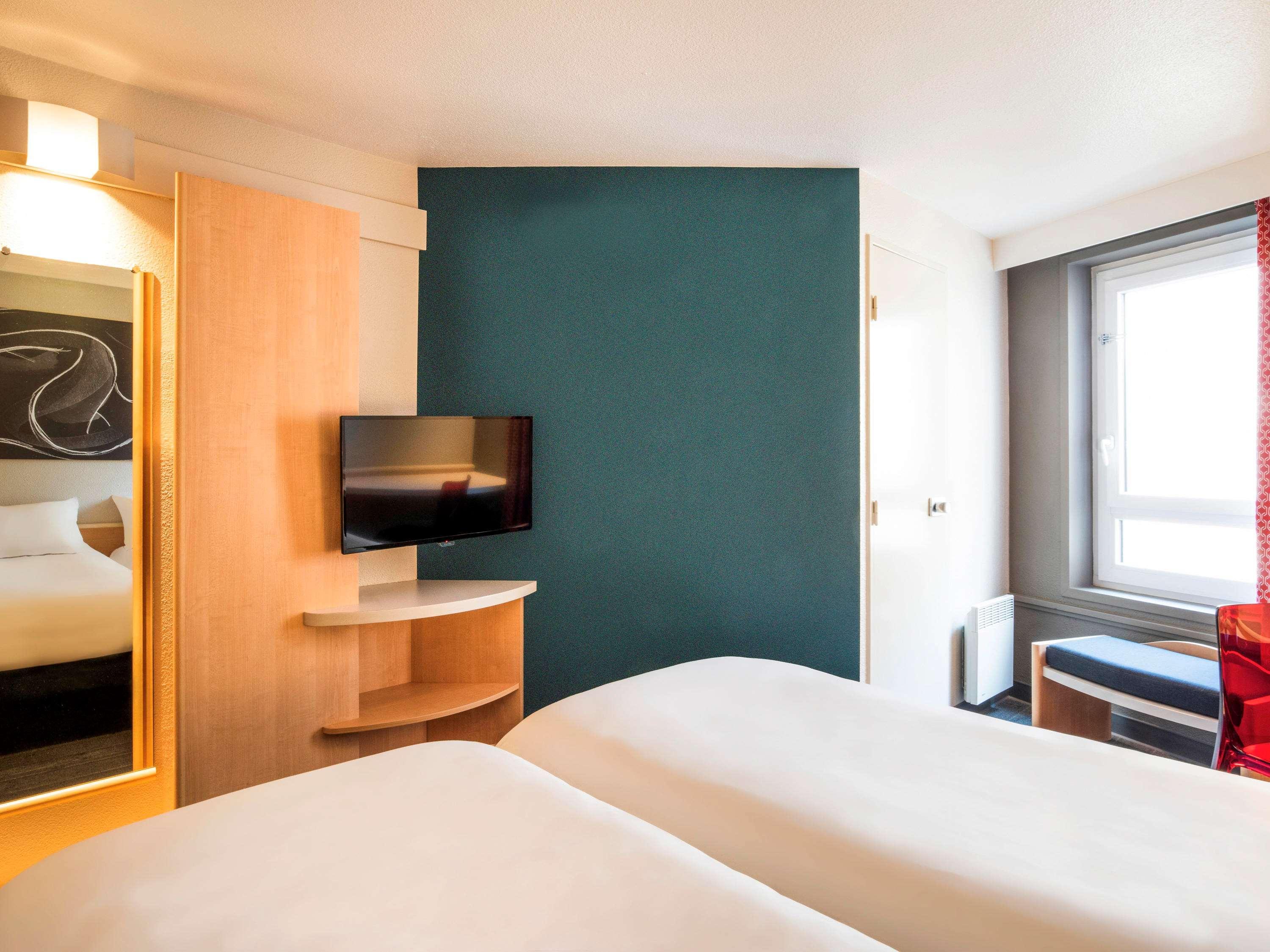 ไอบิส ตูร์ ซองทร์ การ์ Hotel ภายนอก รูปภาพ